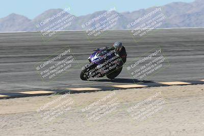 media/Oct-13-2025-Moto Forza (Mon) [[a66d839500]]/4-C Group/Session 2 (Bowl)/